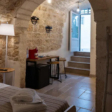 Atagio Luxury Bed and breakfast 4*