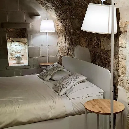 Atagio Luxury Frühstückspension 4*