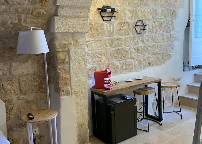 לינה וארוחת בוקר Atagio Luxury 4*